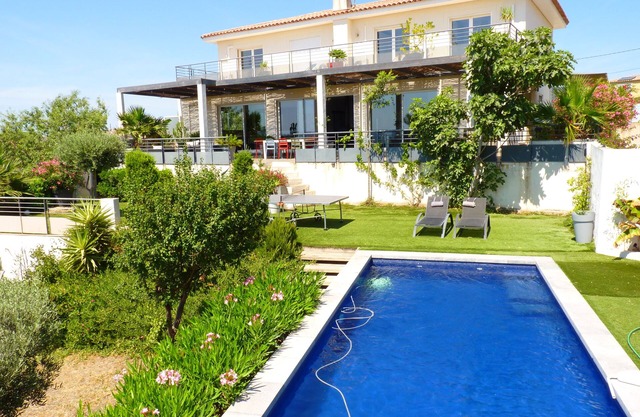 VILLA 300 M 2 VUE MER Luxury villa 300 m2 breathtaking view 5 bedrooms 10 people