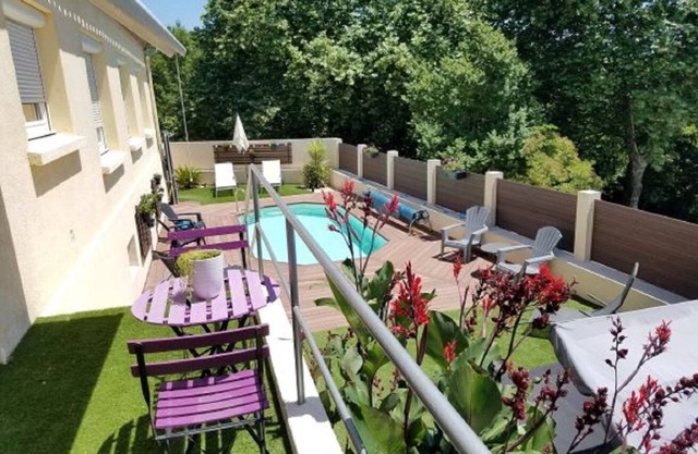 Villa 4 bedrooms/4 bathrooms - 9 pers. - Swimming pool - Nice amenities - Green setting