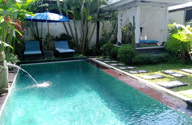 Villa 4 Bed room near the sea with private pool