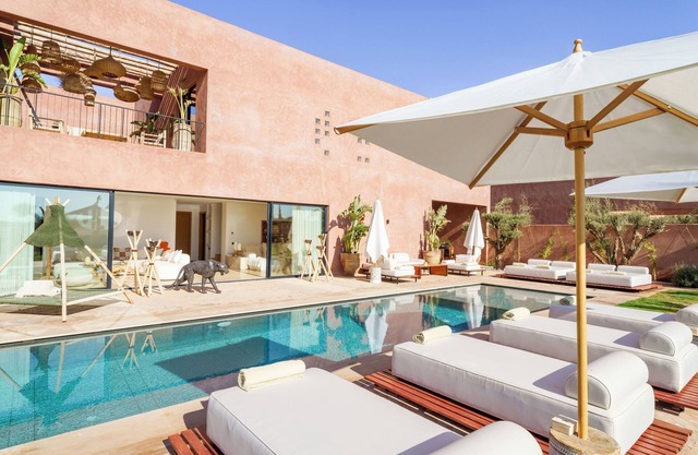Villa 4 suites & heated pool
