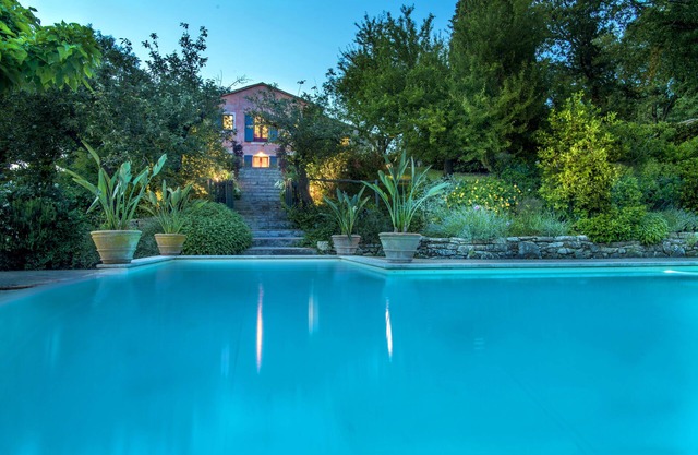 VILLA ANGELICA 14 pax, Swimming pool, garden, BBQ near to Siena