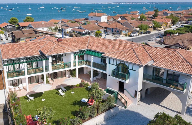 Villa Aitama