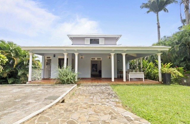 Villa Alexiane - Four Bedroom Villa, Sleeps 7