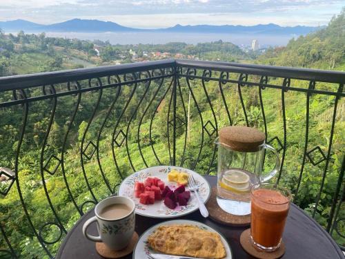 Villa Alleira Bandung - Mountain View, Gym, BBQ dengan Firepit, Wifi