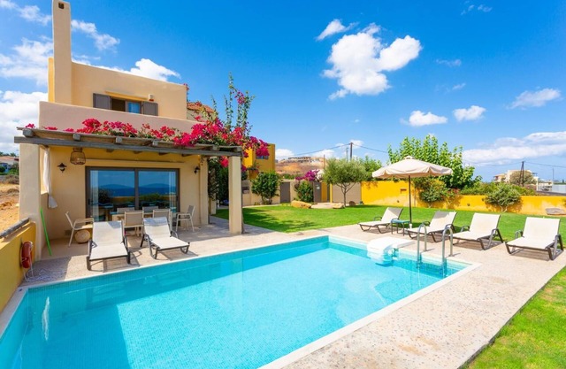 Villa Almira - Three Bedroom Villa, Sleeps 6