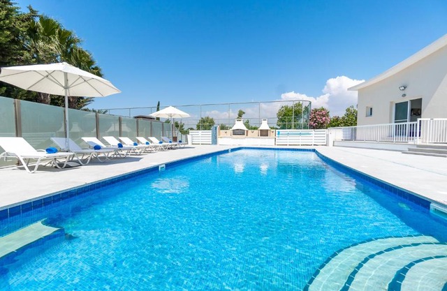 Villa Amelia by Ezoria Villas