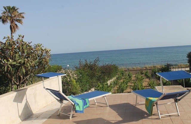 "Villa Angela", a terrace overlooking the sea.