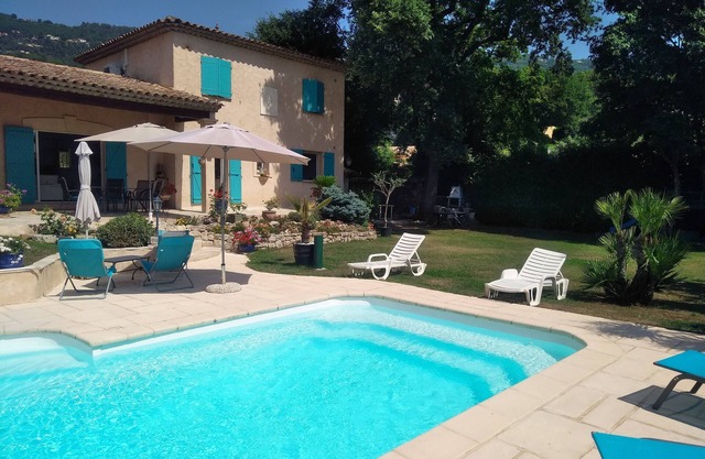 villa any comfort on closed ground raised with swimming pool 8x4m