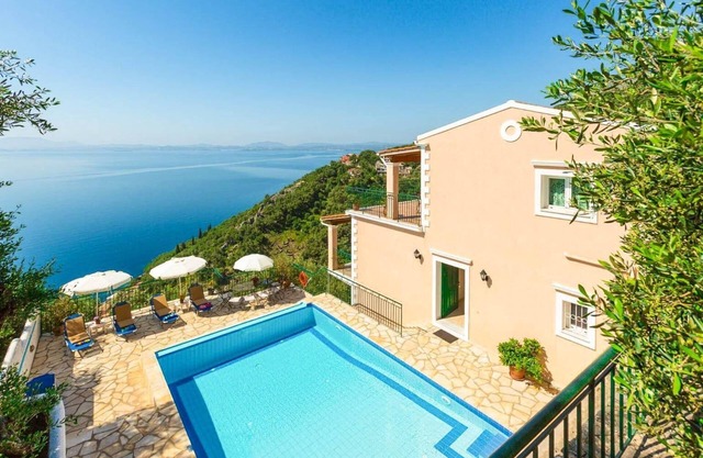 Villa Armandos - Three Bedroom Villa, Sleeps 6