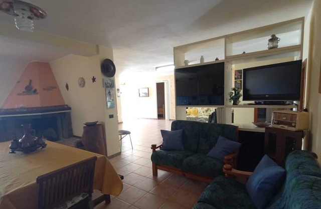 Villa Athos - Two Bedroom Apartment, Sleeps 4