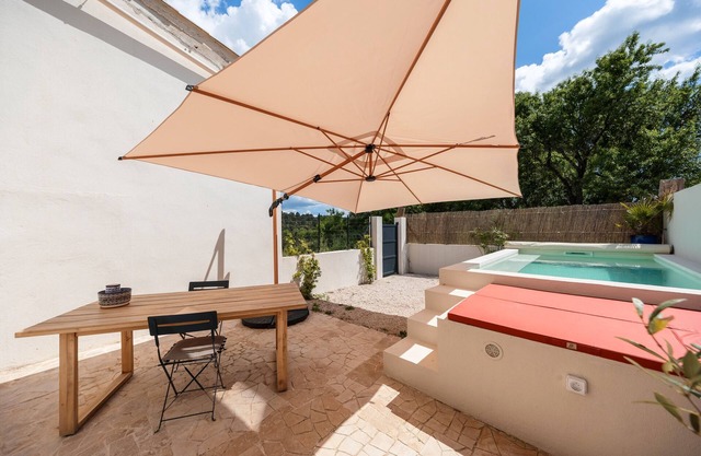 Villa Augustine – 5 Stars – Aix with Private Pool and Terrace + Wi-Fi