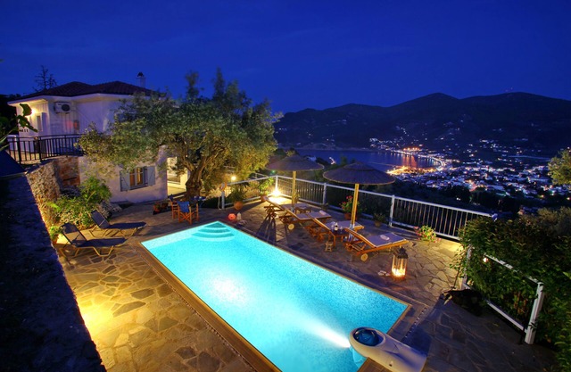 Villa Avaton Magnificent sea view and Skopelos town