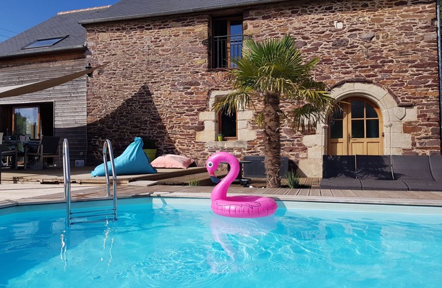 Villa Avec Piscine Privée Très Proche de la Forêt de Brocéliande