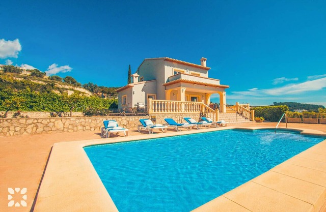 Villa AZALEA by Abahana Villas