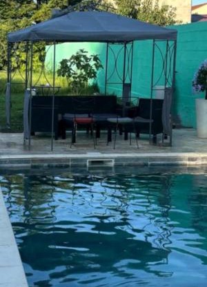 VILLA BELLA avec piscine et jacuzzi