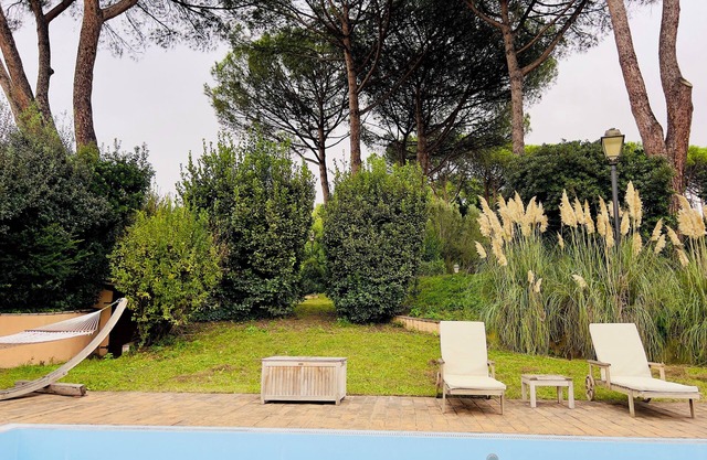 Villa Bovari - Stupendous House inside a Historic Villa on the Appia Antica