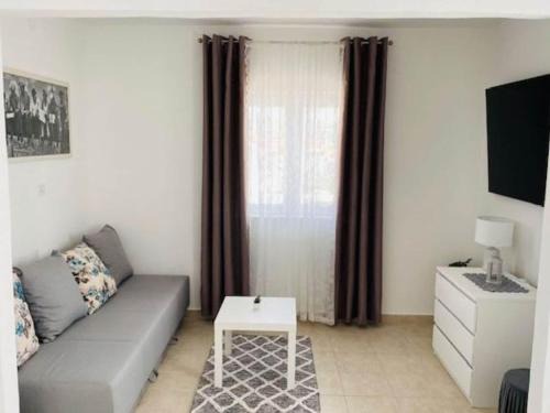 Villa Brazza - Two Bedroom Apartment 1