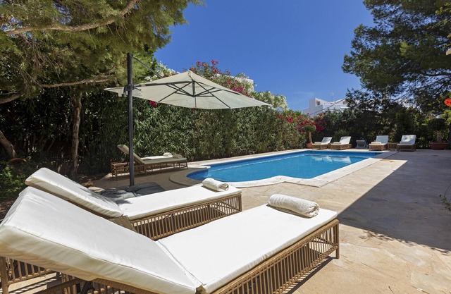 Villa Carma with private pool near beach