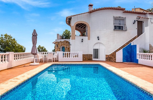 Villa 'Casa Romero' with Sea View, Wi-Fi and Air Conditioning