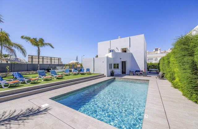 Villa Casa Morim by Villa Plus