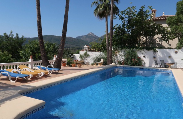 Villa Casa Solvino is modern and detached with beautiful views over the valley