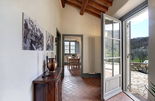 Villa Casaglia 1 apartment with shared pool