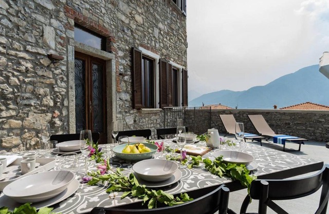 Villa Castravalva by Rent All Como