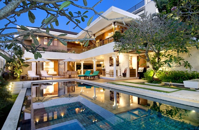 Villa Champa - Elegant Family Friendly Villa inc. Car/Driver, Pool Fence & Cook