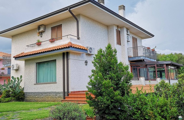 Villa Cinzia - garden and privacy included! - English spoken