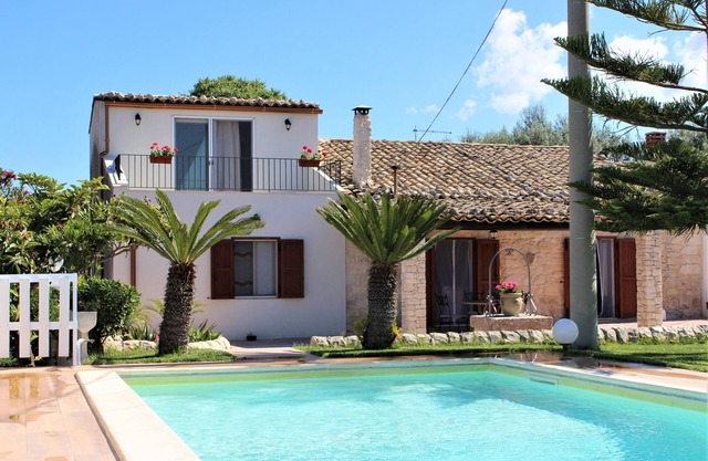 Villa Clara with swimming pool