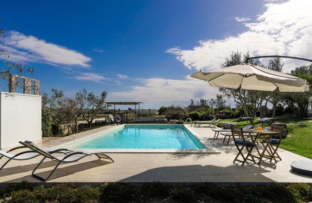 Villa con Piscina Relax e Free Parking
