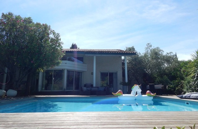 Villa Contemporaine Avec Piscine