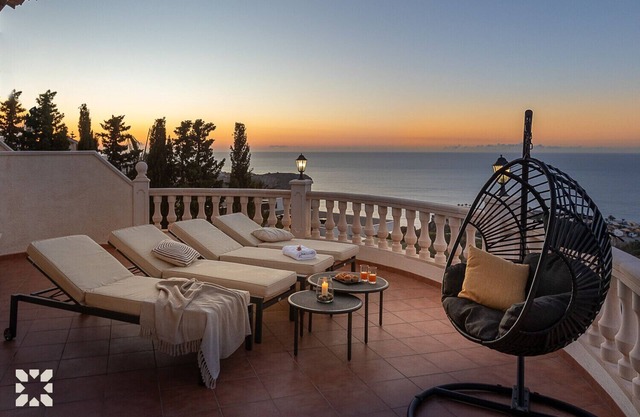 Villa Costa del Cielo by Abahana Villas