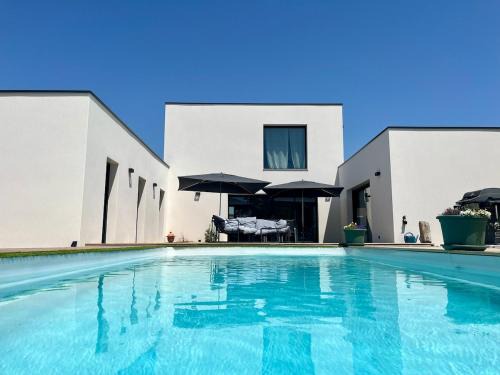 Villa d'architecte - Piscine - Plage