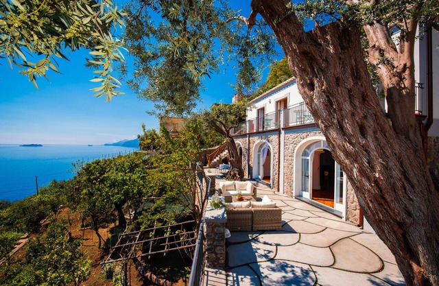 Villa De Rosa an oasis of peace and relax !