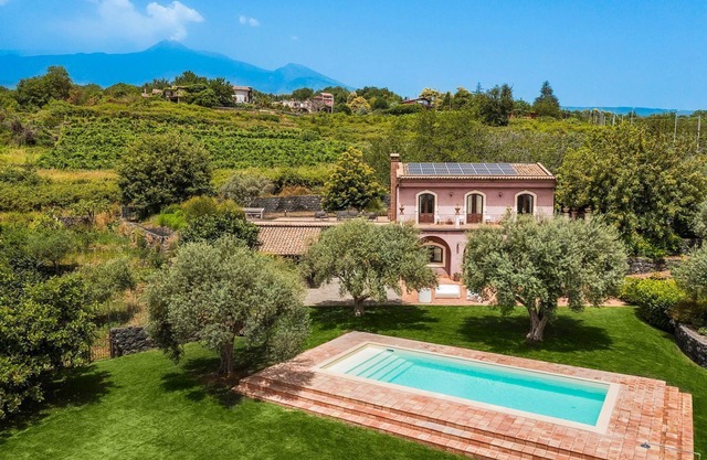 Villa Dei Tigli - Six Bedroom Villa, Sleeps 12