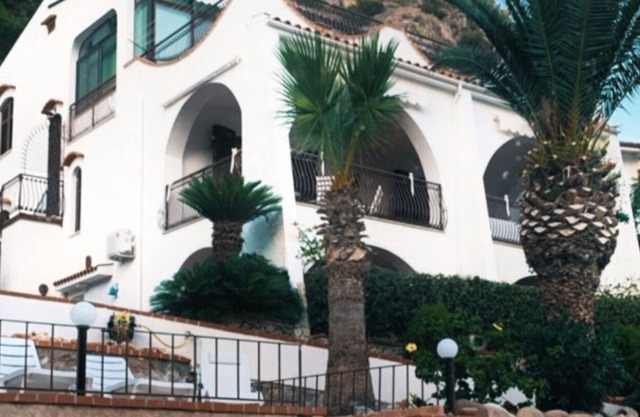 Villa Del Golfo Urio