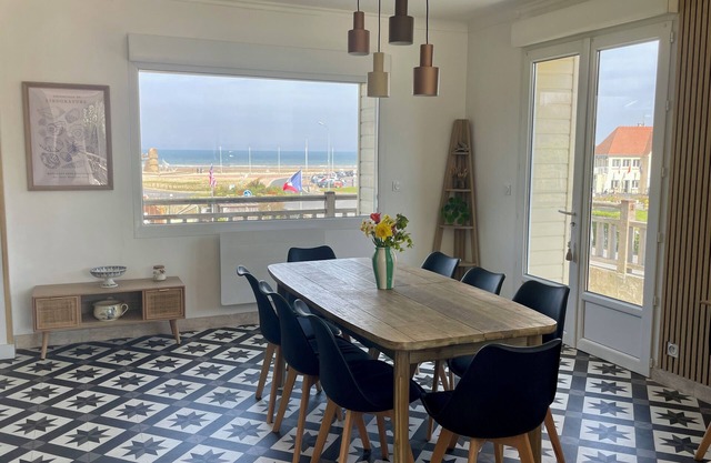 Villa des Braves 50m from the magnificent landing beach: Omaha Beach!