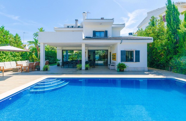 VILLA DIAGONAL - Villa with private pool in Can Picafort. Free WiFi