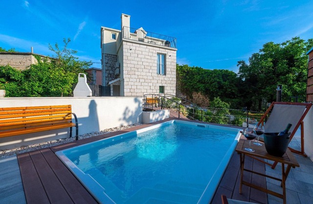 Villa Didovina with pool