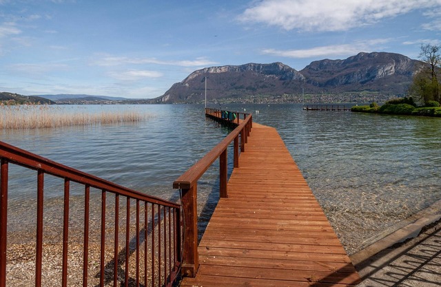 Villa El Lago - Luxury 5* - Waterfront Lake Annecy