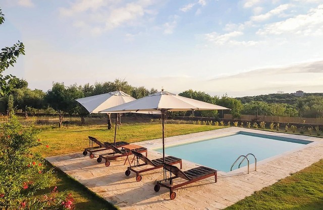 Villa Eleni - Private Pool Retreat near Kardamili