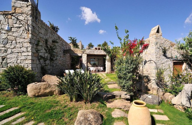 Villa Eleonora, sulle bianche spiagge di Sant Elmo e Castiadas.