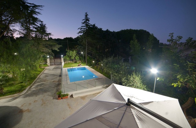 VILLA EMILIA immersed in a quiet nature between sea, lakes and mountains