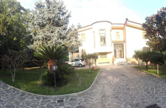 Villa Enza surrounded by greenery