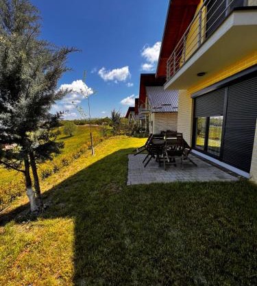 Villa Famijate JETA