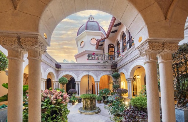 Villa Firenze, Costa Rica. All inclusive luxury