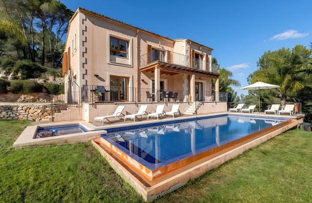 Villa 'Foners' with Sea View, Wi-Fi and Air Conditioning