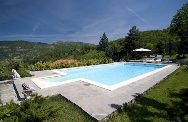 Villa Fonte with pool and magnificent view