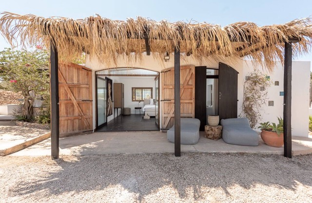 Villa Formentera - Three Bedroom House, Sleeps 6